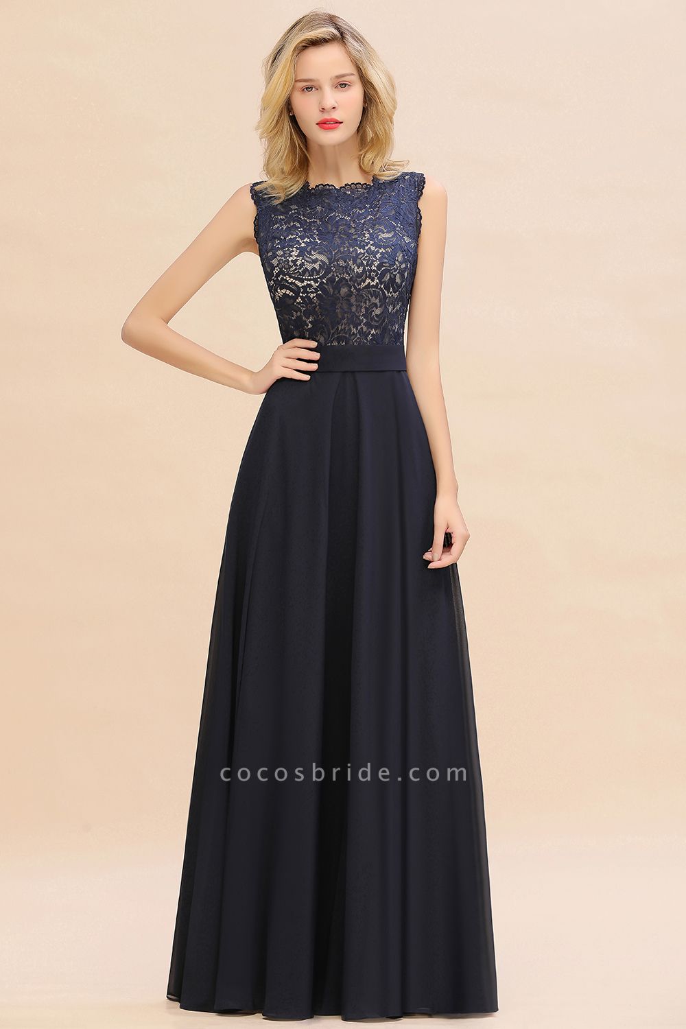 BM0772 Exquisite Scoop Sleeveless A-line Bridesmaid Dress
