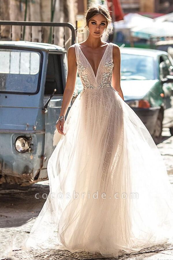 Amazing Deep V-neck Tulle A-line Wedding Dress