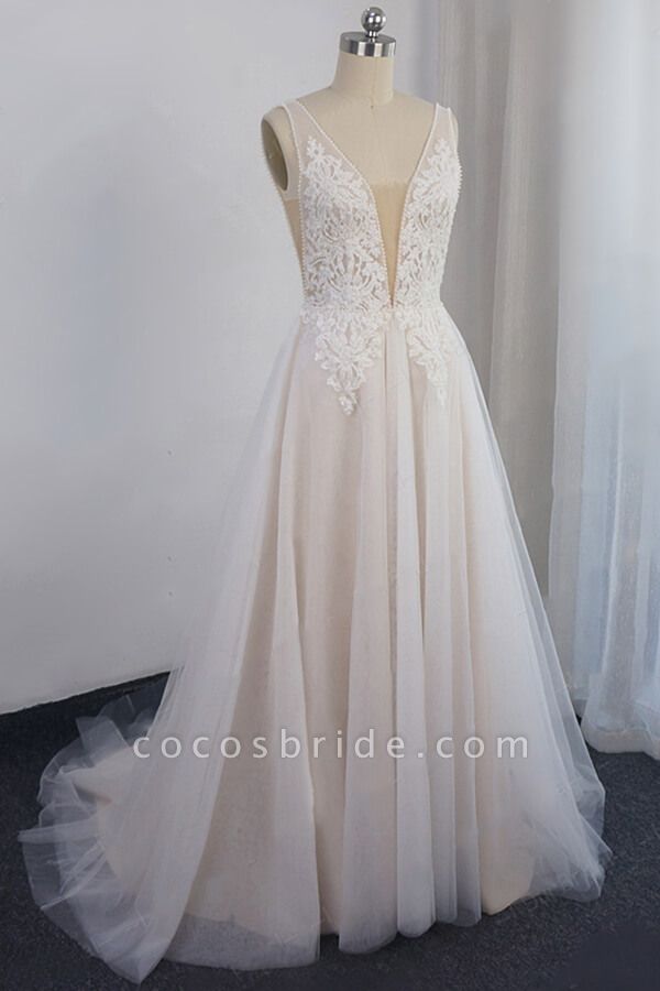 Awesome Appliques Tulle A-line Wedding Dress