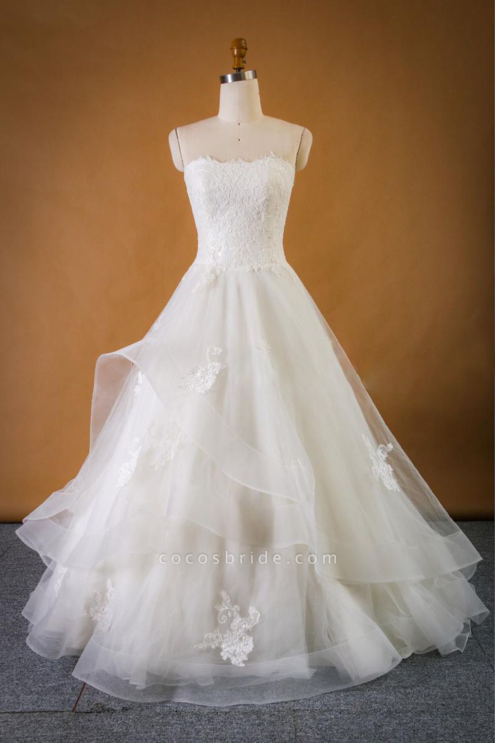 Strapless Lace-up Tulle A-line Wedding Dress