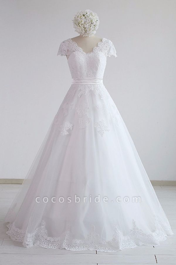 Elegantes A-Linien-Hochzeitskleid aus Spitze mit Flügelärmeln und Tüll