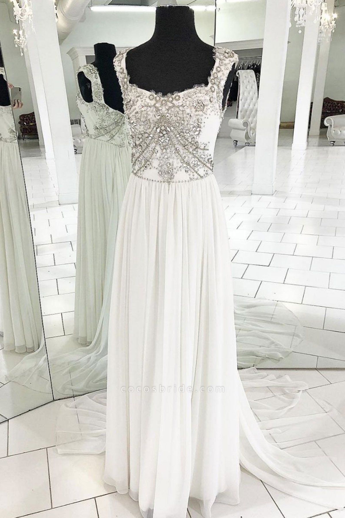 Weißes Chiffon-Hochzeitskleid mit offenem Rücken und V-Ausschnitt