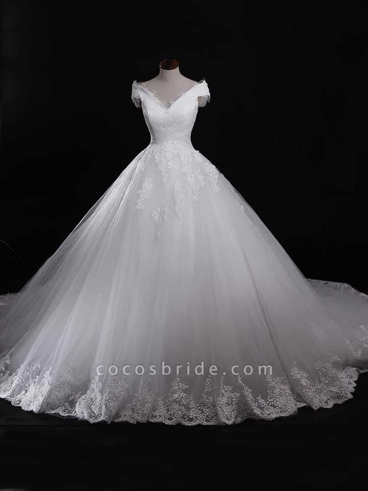 Gorgeous V-Neck Lace Tulle Ball Gown Ruffles Wedding Dresses