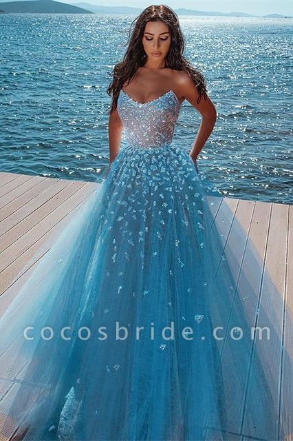 Charming Strapless A-Line Floor-length Tulle Prom Dress With Appliques Lace
