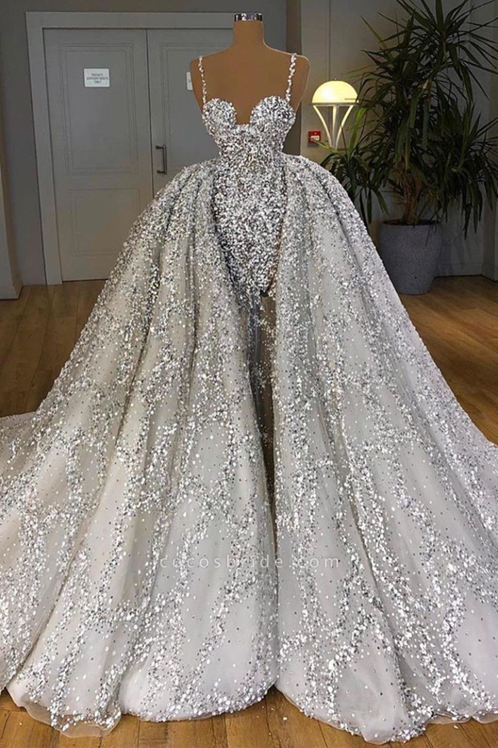 Brillantes Schatz-Pailletten-Meerjungfrau-Hochzeitskleid mit Rüschenzug