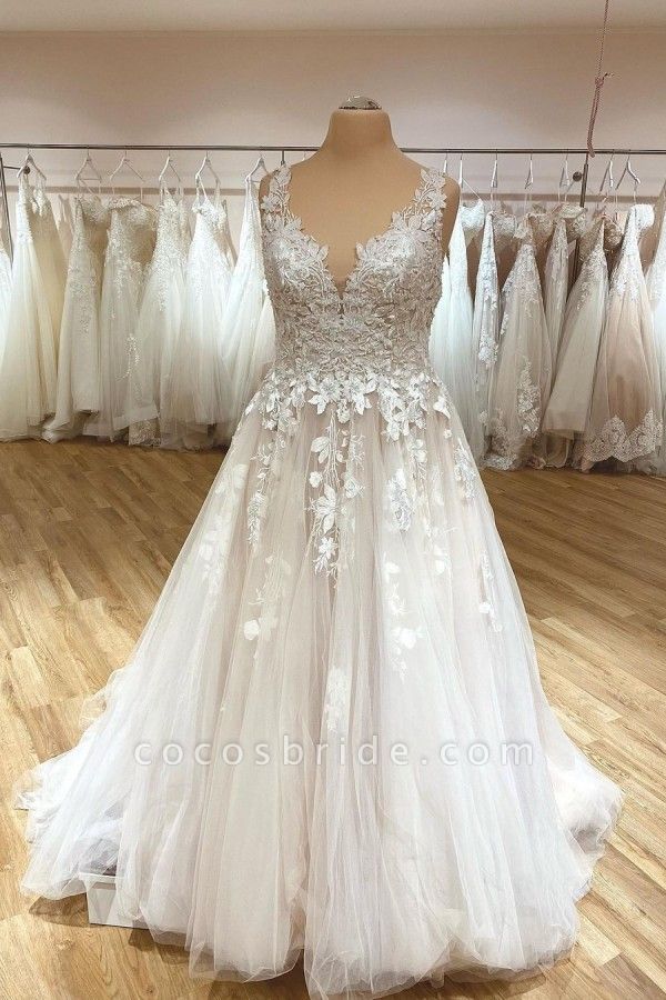 Elegant A-Line Deep V-neck Spaghetti Straps Appliques Lace Ruffles Tulle Wedding Dress