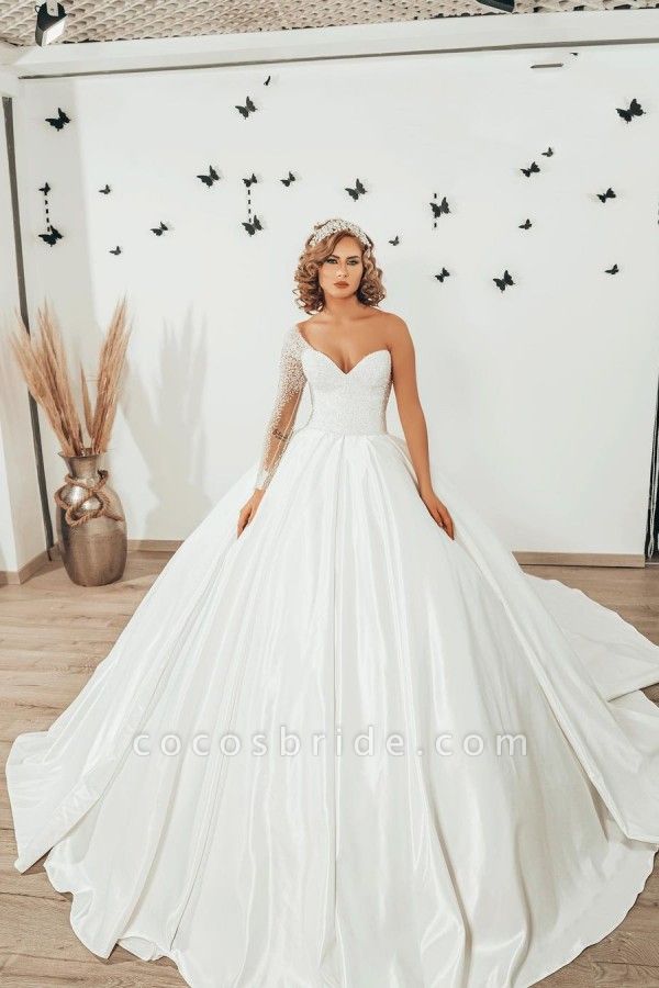 Modest Sweetheart Pearl Long Sleeve Floor-length Satin Ruffles Ball Gown Wedding Dress