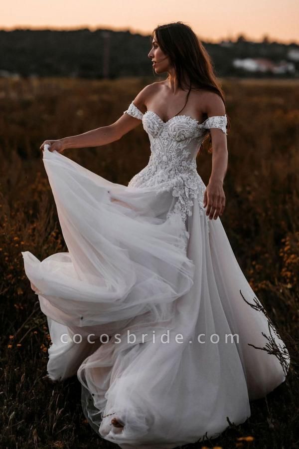 Gorgeous Long A-line Off-the-shoulder Tulle Wedding Dress with Appliques Lace