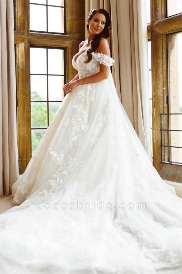 White Long Ball Gown Off the Shoulder Lace Tulle Wedding Dress with Chapel Train