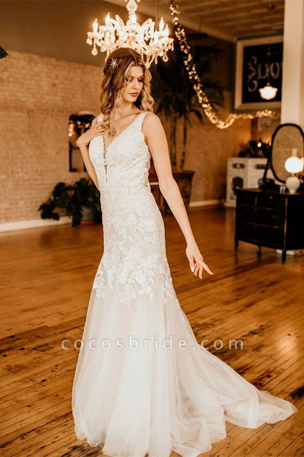 Elegant Long Mermaid V-neck Straps Tulle Lace Wedding Dress with Ruffles