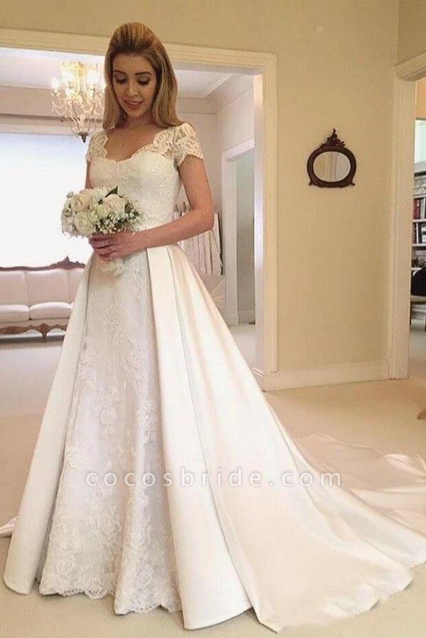 Elegantes, langes A-Linien-Hochzeitskleid aus Satin mit Pinselschleppe und Ärmeln