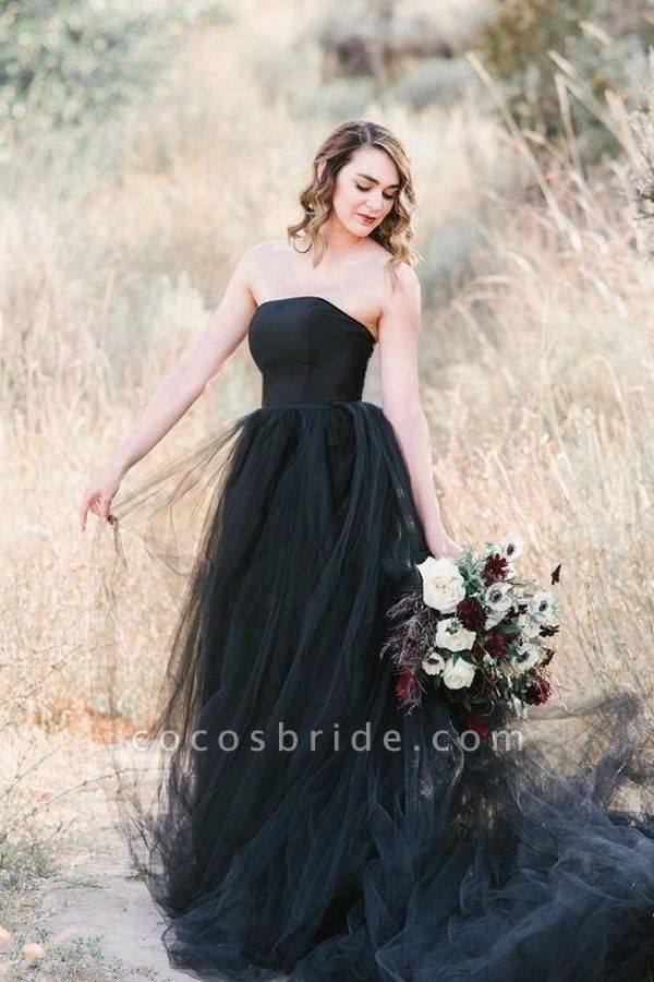 Elegantes, langes, trägerloses, schwarzes Tüll-Hochzeitskleid in A-Linie