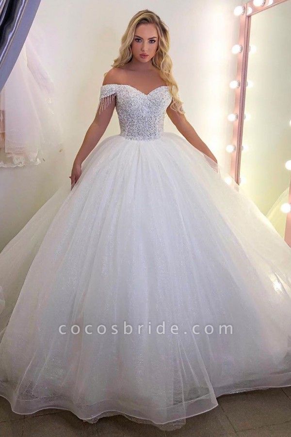 Extravagant Long Princess off-the-shoulder Tulle Wedding Dress