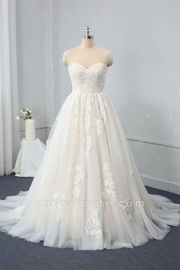 Vintage Sweetheart Backless Appliques Lace Tulle Floor-length A-Line Wedding Dress