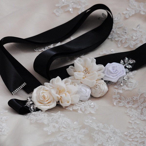 Fashion Chiffon Flowers Wedding Sash with Beadings_9