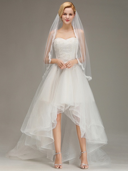 Lace Edge One Layer Wedding Veil with Comb_5