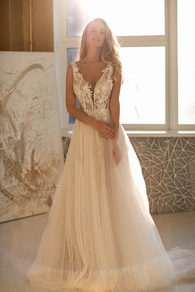 Amazing Appliques Tulle A-line Wedding Dress_1