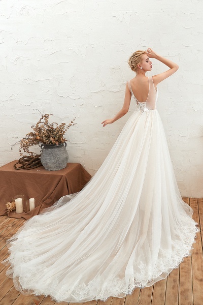Romantic Wide Straps Deep V-neck A-Line Floor-length Tulle Wedding Dress_6