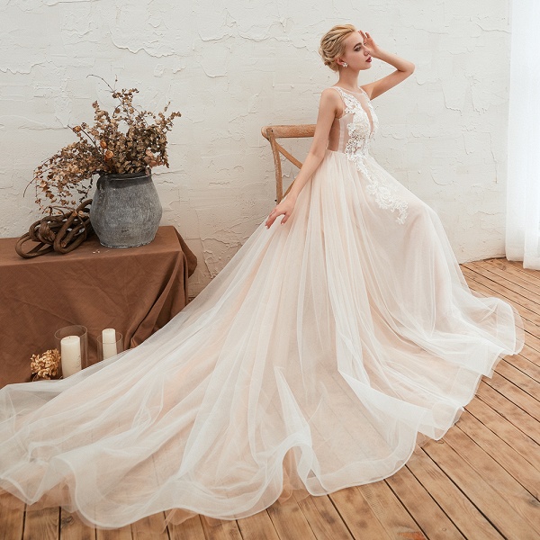 Delicate A-line Bateau Tulle Open Back Wedding Dress With Floral Lace_5