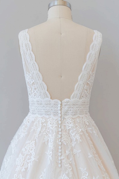 Elegant V-neck Appliques Tulle A-line Wedding Dress_8