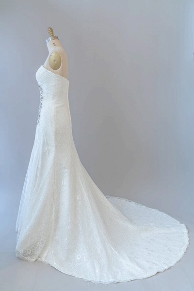 Chic Strapless Ruffle Lace Sheath Wedding Dress_4