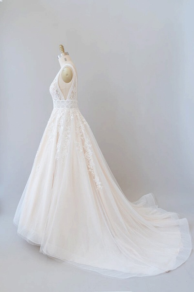 Elegant V-neck Appliques Tulle A-line Wedding Dress_5