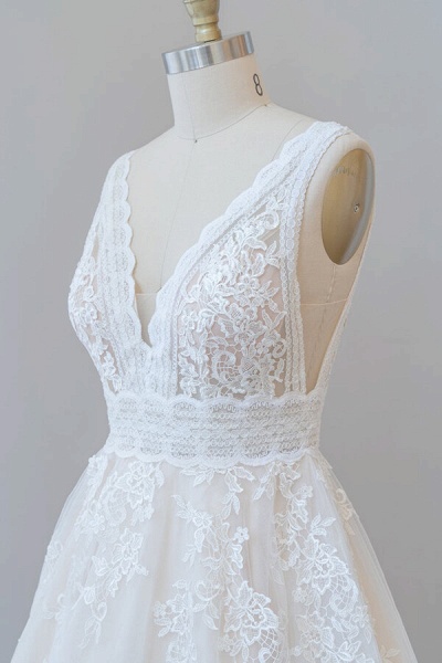 Elegant V-neck Appliques Tulle A-line Wedding Dress_6