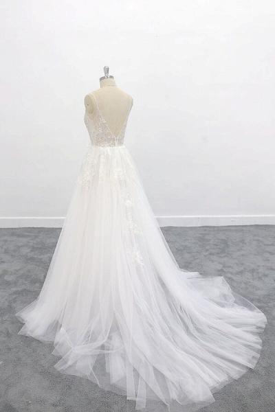 Graceful Appliques Tulle A-line Wedding Dress_5