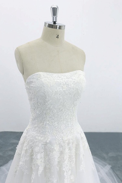 Graceful Strapless Appliques Tulle Wedding Dress_5
