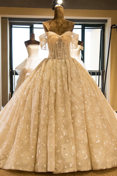 Amazing Strapless Lace-up Satin Wedding Dress_1