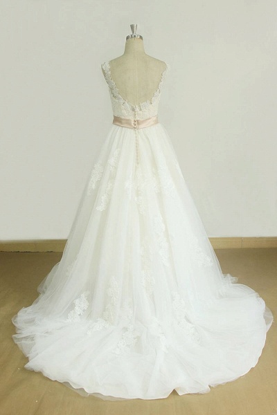 Awesome Appliques Tulle A-line Wedding Dress_3