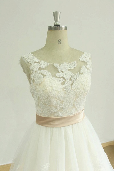 Awesome Appliques Tulle A-line Wedding Dress_4