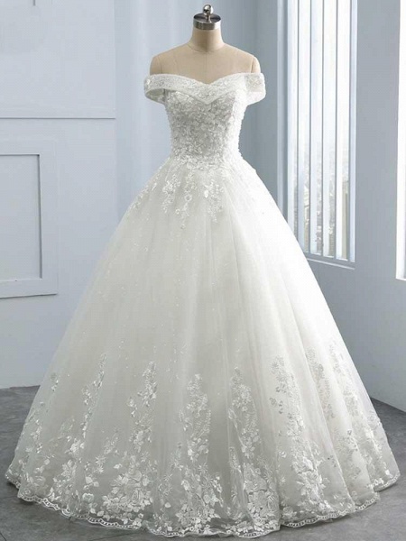Gorgeous Off-The-Shoulder Lace Ball Gown Wedding Dresses_1
