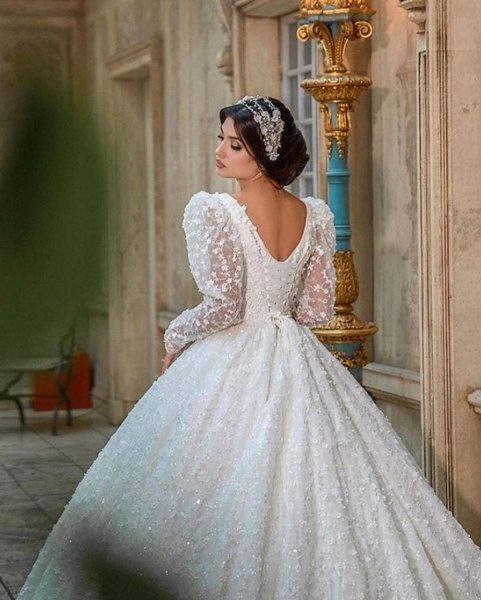 Gorgeous A-Line Deep V-neck Appliques Lace Long Sleeve Train Wedding Dress_6