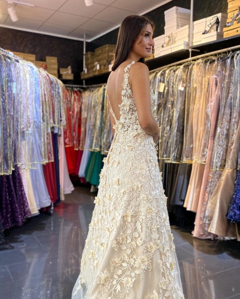 Elegant A-line Deep V-neck Appliques Lace Pearl Ruffles Backless Prom Dress_3