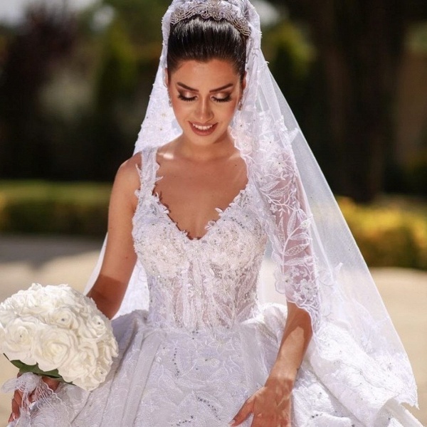Gorgeous Long Ball Gown Off-the-shoulder Lace Wedding Dress_4