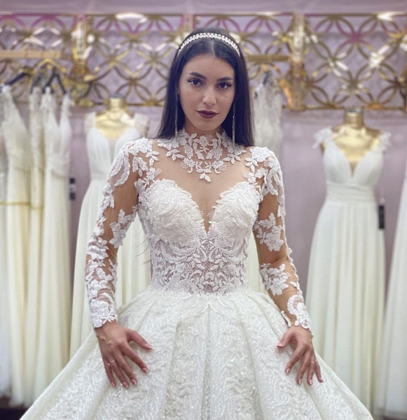 Gorgeous Princess High-neck Lace Appliques Long Sleeves Wedding Dress_3