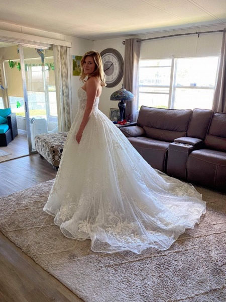 Beautiful Long A-line Off-the-shoulder Lace Appliques Wedding Dress with Beads_3