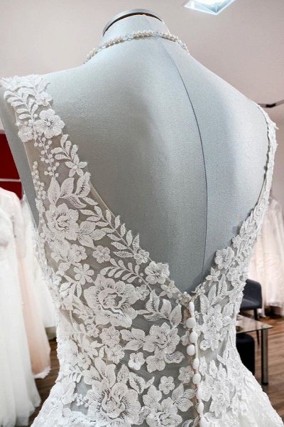 Long A-line V-neck Tulle Lace Eye-taking White Ruffles Wedding Dresses_6
