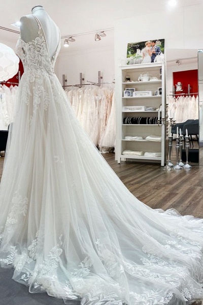 Elegant Long A-Line V Neck Tulle Spaghetti Straps Lace Wedding Dress_4