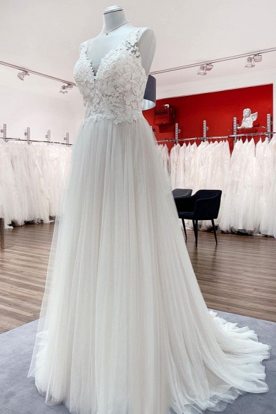 Long A-line Tulle V Neck Open Back Wedding Dress with Appliques Lace_2