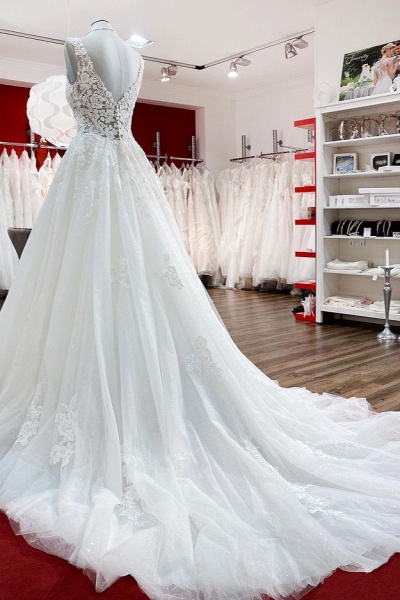 Long A-line V-neck Tulle Lace Eye-taking White Ruffles Wedding Dresses_4