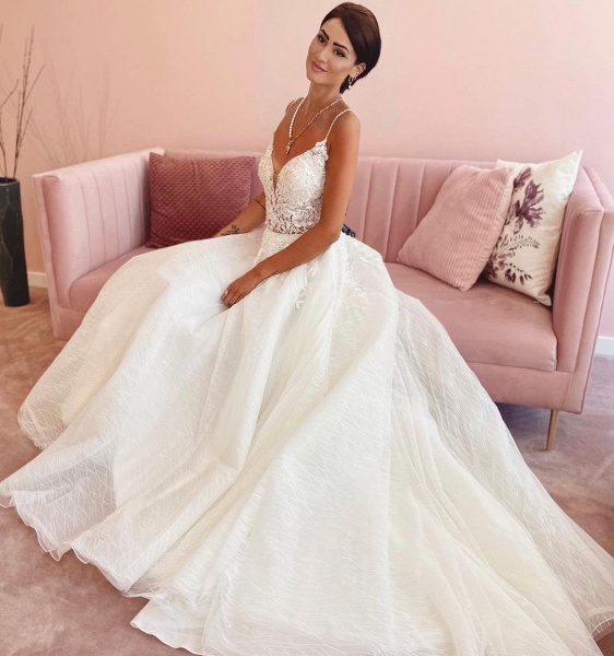 Glamorous A-Line V-neck Spaghetti Straps Appliques Lace Tulle Wedding Dress_3