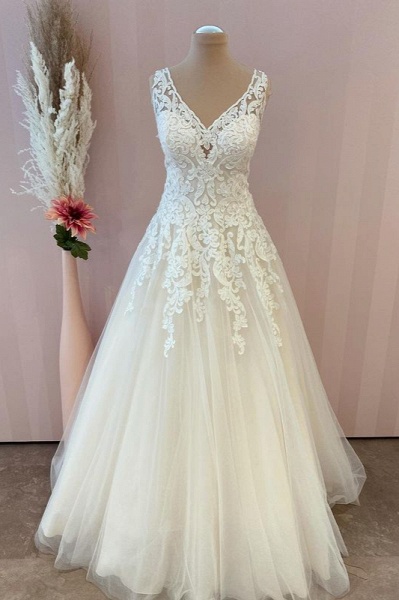 Classy Sweetheart Appliques Lace A-Line Tulle Backless Floor-length Wedding Dress_1