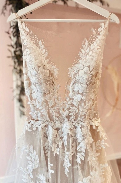 Classy Long A-line Tulle Appliques Lace Wedding Dress MT073_2