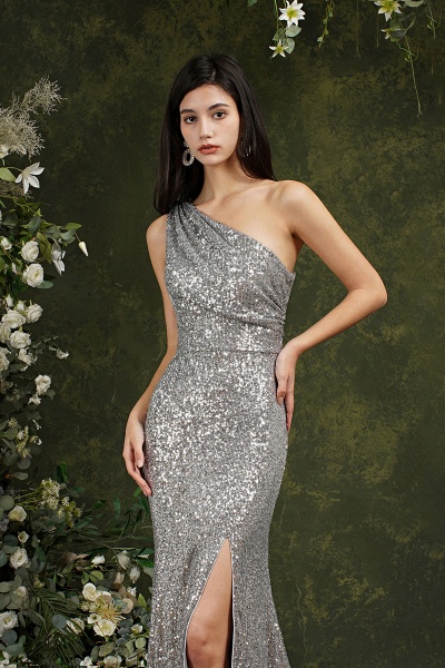 Gorgeous Sequins One Shoulder Mermaid Bridesmaid Dress With Side Slit_5