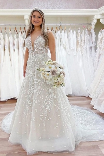 Luxury Long A-line V-neck Open Back Lace Wedding Dresses with Appliques_1