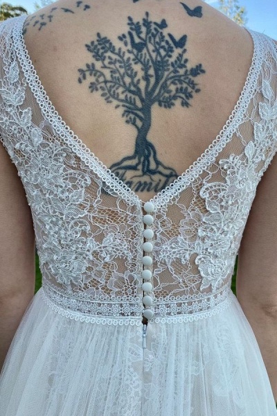 Elegant Long A-line V-neck Tulle Lace Backless Wedding Dresses_3