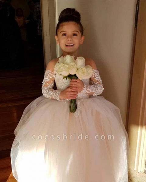 Boho lange Ärmel Spitze Blumenmädchenkleider für die Hochzeit