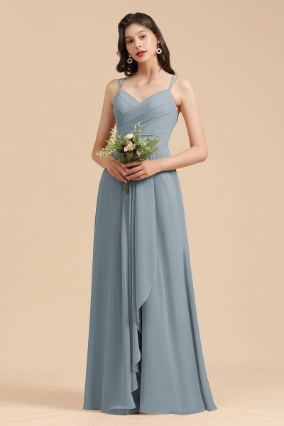 Langes Chiffon-Brautjungfernkleid in A-Linie mit V-Ausschnitt Staubblaues Kleid für Hochzeitsgäste